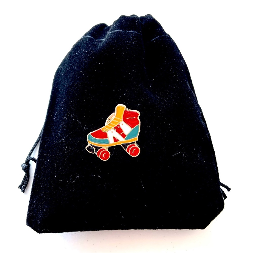 3/$10 🛼 Roller Blades Pin for Children & Adults (mix & match)